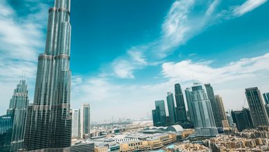 Dubai travel guide Burj Khalifa skyline
