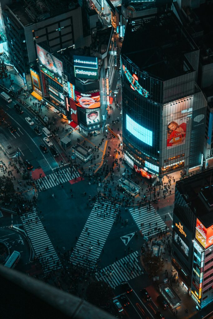 Japan travel guide Tokyo Shibuya crossing