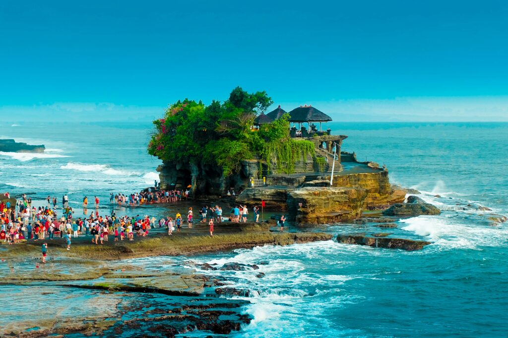 Tanah Lot temple Bali travel guide
