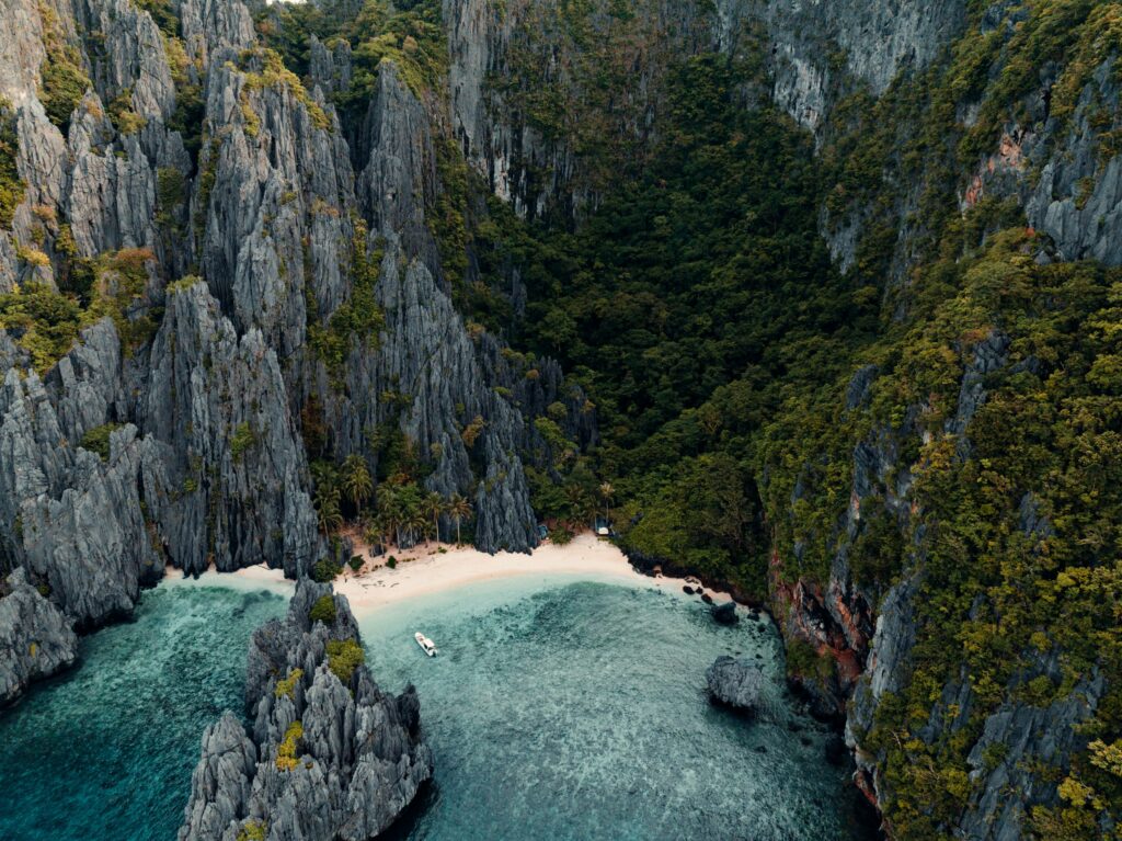 best islands in the Philippines El Nido Palawan