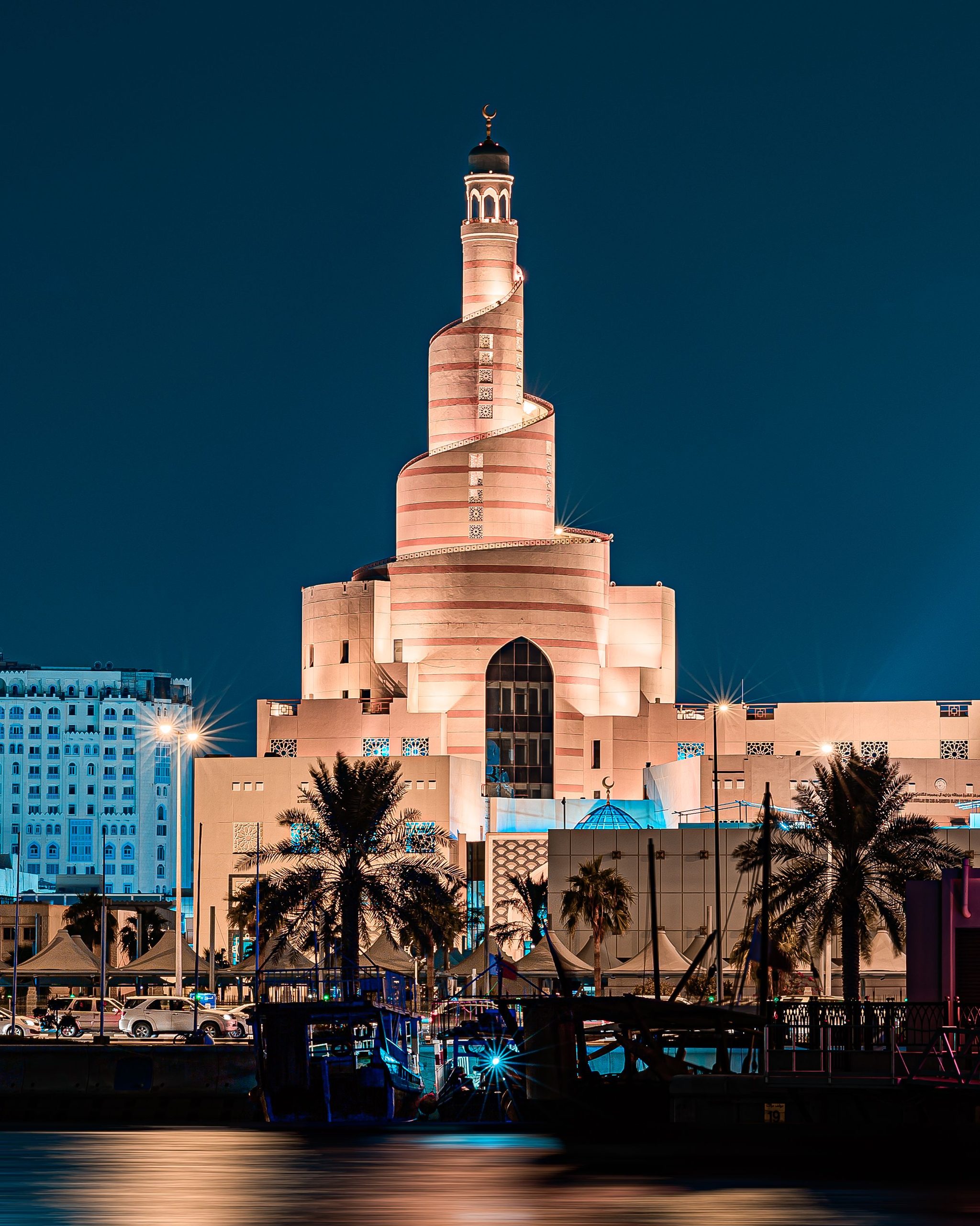 Qatar travel guide Doha skyline Corniche